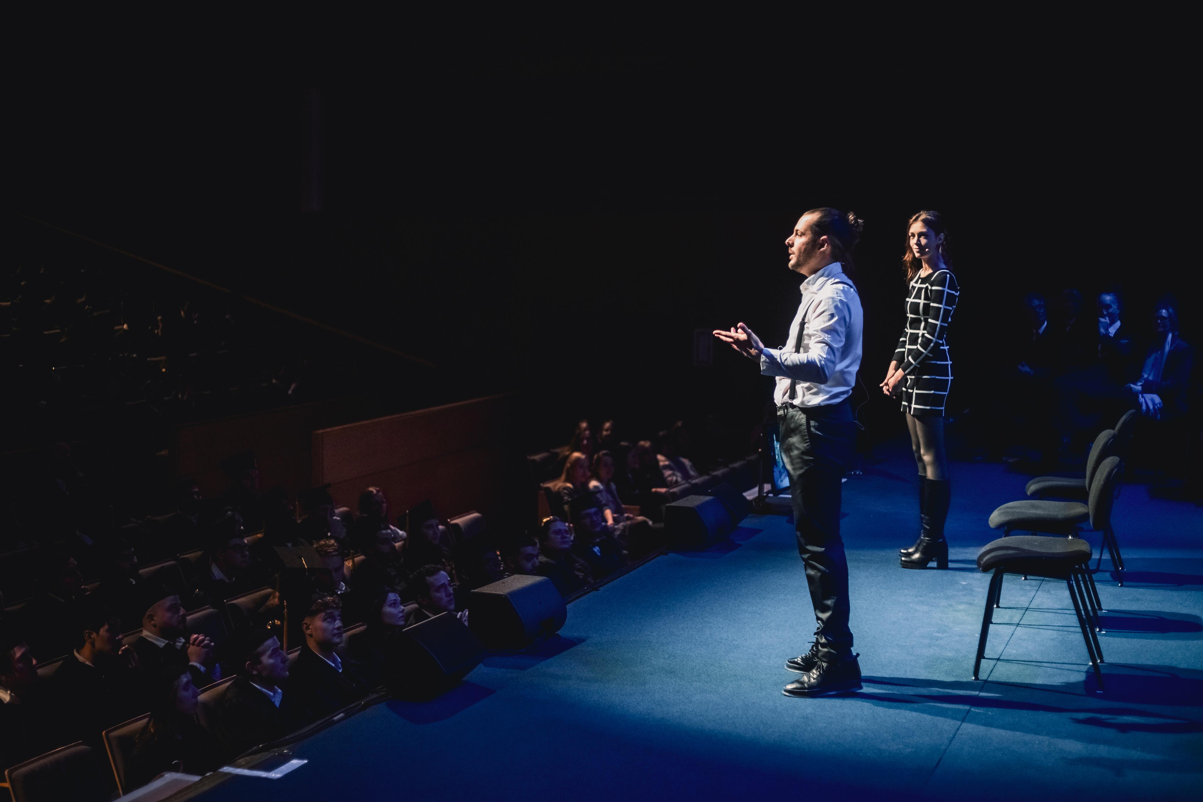 Spectacle de mentalisme pour la scène